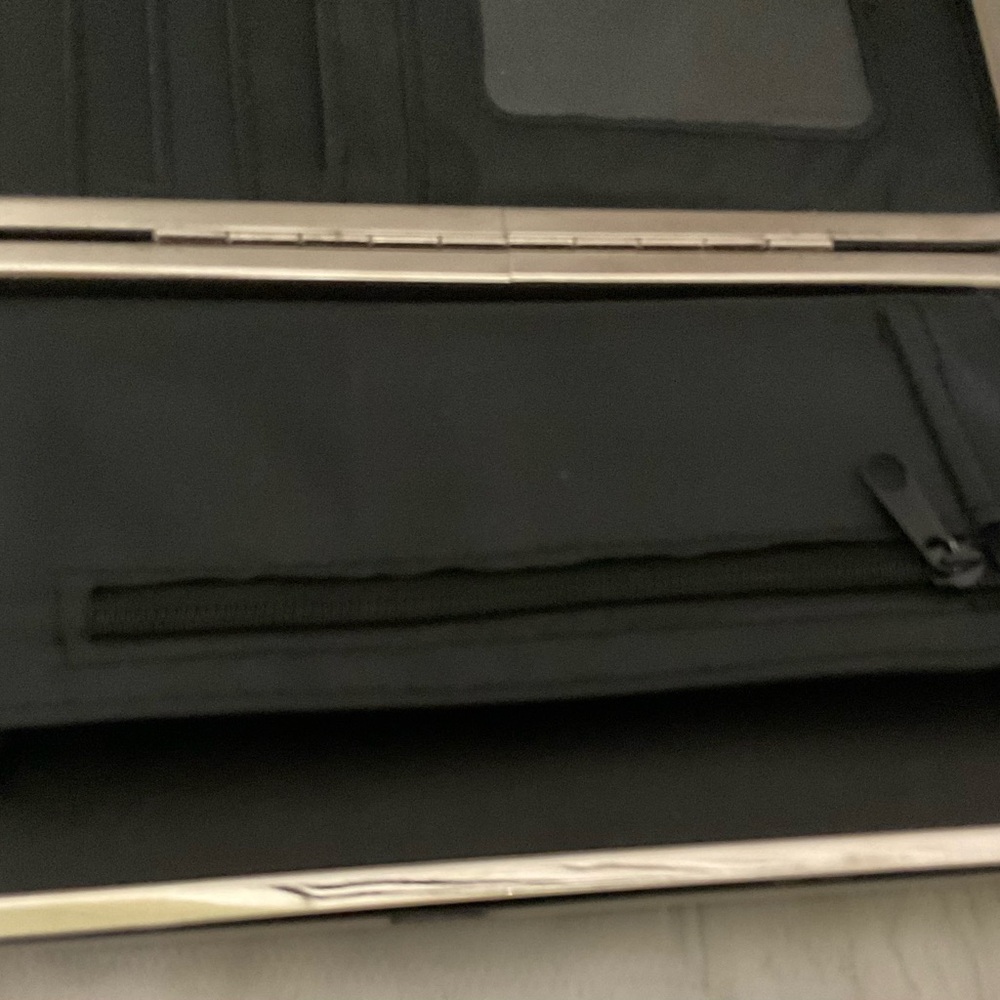 Hard Case Dog Is Love Wallet - Picture 6 of 13